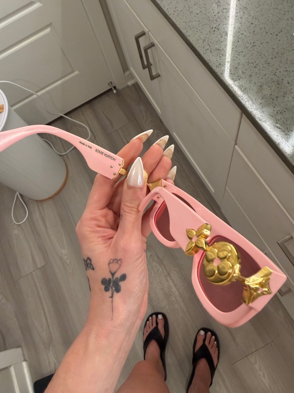 Louis Vuitton Pink Rectangular Sunglasses - Picture 6 of 6